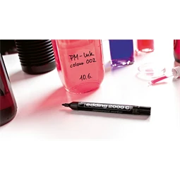 Alkoholos filc EDDING 2000C permanent marker fekete – kerek hegyű, 1,5–3 mm-es alkoholos jelölő