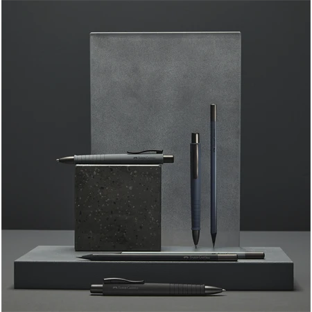 Ceruza FABER Polly Ball Urban speciális soft-touch bevonatú háromszög alakú test, kőszürke 1db grafit ceruza