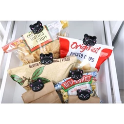 Csipesz, műanyag fekete cicás 1db