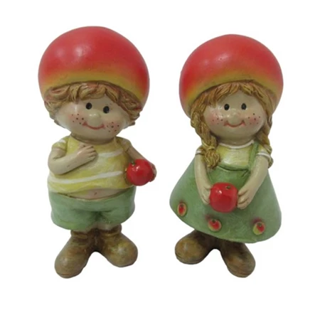 Dekoráció Gyerek fiú, lány almasapkában álló poly 3,8x3,5x8 cm piros, zöld 2 féle, 1db