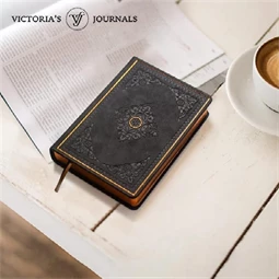 Emlékkönyv Victoria`s Journals, 14x20cm vonalas, fekete, 120 lap