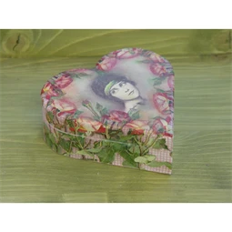 Fa doboz szív alakú 15x15x4cm, belül tükrös, 3 rekeszes csatos