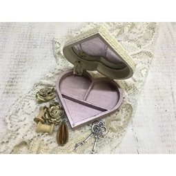 Fa doboz szív alakú 15x15x4cm, belül tükrös, 3 rekeszes csatos