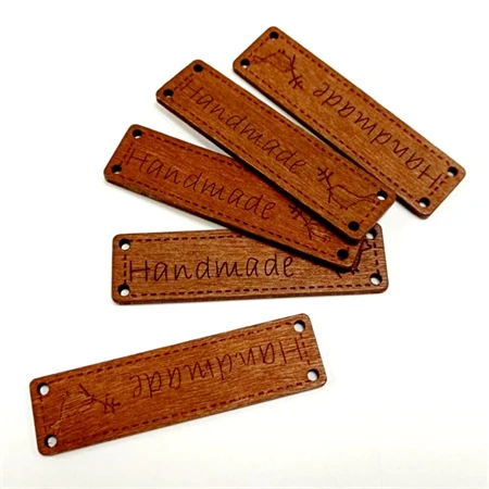 Fa figura Handmade feliratos tábla 18x63mm 12db-os barna