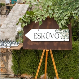 Fa tábla nyomtatott, Esküvői, nyíl, 30cm