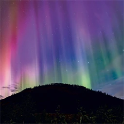 Falinaptár 2027 REAL lemez 300 x 600mm Aurora Borealis