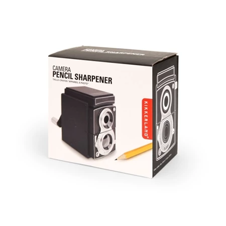 Hegyező asztali retro fényképezőgép forma