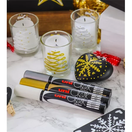 Folyékony krétamarker készlet, karácsonyi 4db/csomag UNI PWE-5M 1,8-2,5mm hegy fehér, fekete, arany, ezüst