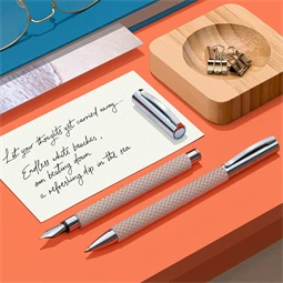 Golyóstoll Faber-Castell Ambition OpArt, fehér szín, csavar mechanikával