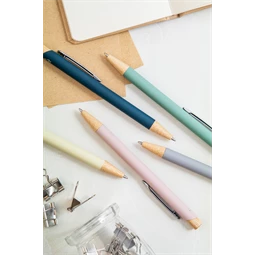 Golyóstoll újrahasznosított alumínium, gumírozott felülettel, bambusz nyomógombos, ezüst klipsz, pasztell sárga 11x138mm