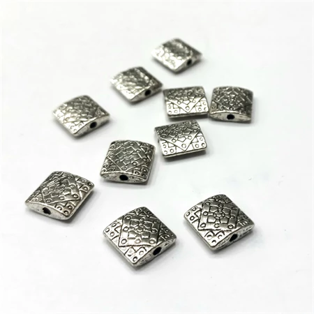 Gyöngy alkatrész- fém köztes szögletes fűzhető 10x10mm ezüst 10db/csomag