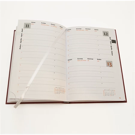 Határidőnapló 2026 napi  A/5  fehér lapokkal,  fekete borító