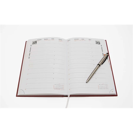 Határidőnapló 2026 napi  A/5  fehér lapokkal,  fekete borító