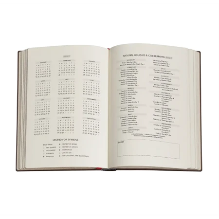 Határidőnapló 2027 Paper Blanks midi heti keményfedeles mágneses Safavid Indigo
