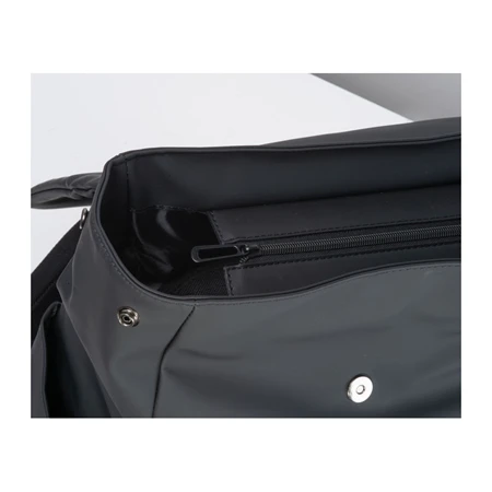 Hátizsák notebook tartóval, műbőr, fekete