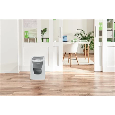 Iratmegsemmisítő, konfetti, 100 lap, LEITZ IQ AutoFeed SmallOffice 100 P4 Pro, biztonsági fokozat:P-4, 34 lieres tartály