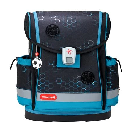 Iskolatáska ergonómikus BELMIL Classy Plus Kick the Ball foci 37x32x19 cm mágneszárral