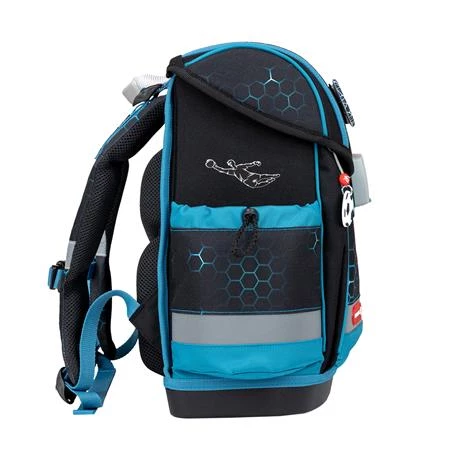Iskolatáska ergonómikus BELMIL Classy Plus Kick the Ball foci 37x32x19 cm mágneszárral