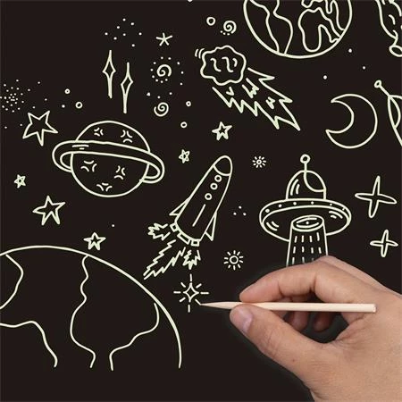 Képkarcoló, világítós, A4, APLI Kids Magic Scratch, világítanak a minták a sötétben, 8 képkarcoló A/4 lap, 4 fapálcika