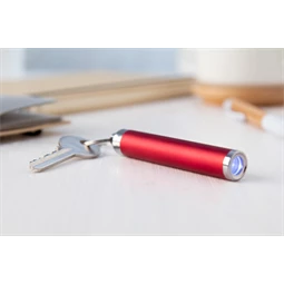 Kulcstartó LED műanyag lámpával, piros színű test, o14x85 mm