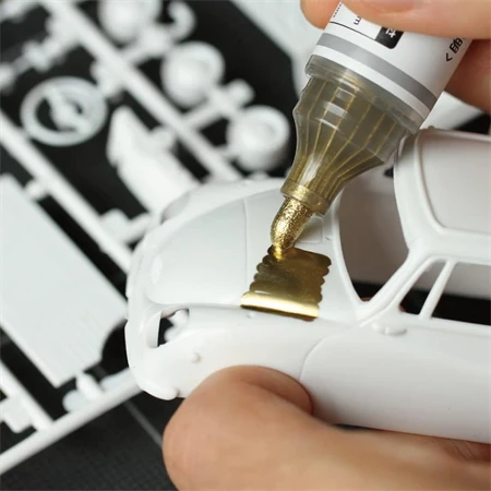 Lakkfilc ZEBRA arany 8 mm - 2 mm kerek kétvégű heggyel, Mckie Paint Marker Bold Gold