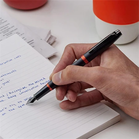 PARKER IM Professional Vibrant töltőtoll fekete-narancs test+fekete klipsz