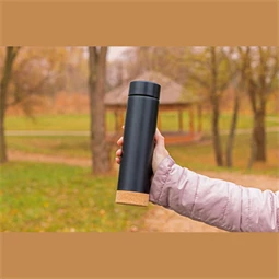 Termosz 450 ml duplafalú, ozsdamentes acél, szivárgásmentes, parafa aljjal, teaszűrővel,  6,5  x 24,9 cm