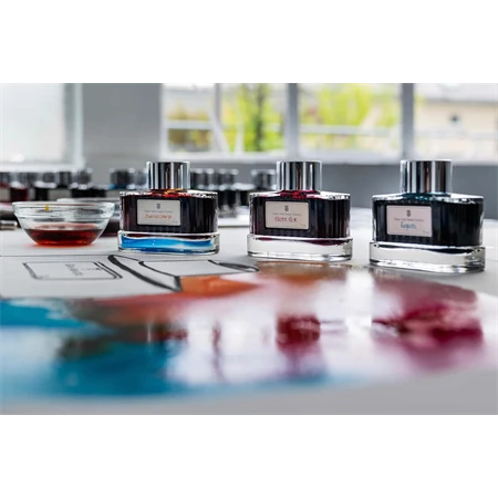 Tinta üveges Graf von Faber-Castell 75ml, karbonfekete okmánybiztos, magas színfényességű