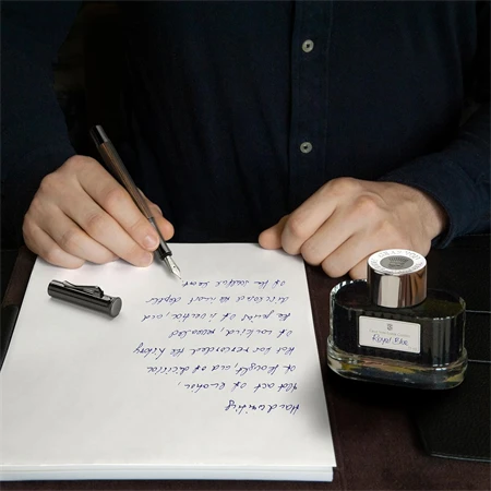 Tinta üveges Graf von Faber-Castell 75ml, királykék, okmánybiztos, magas színfényességű