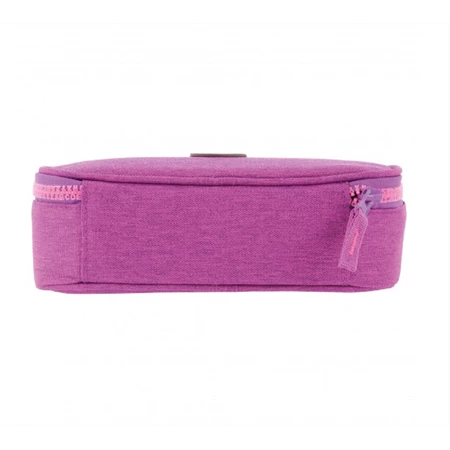 Tolltartó ovális HERLITZ Beat Box ABC lila üres 22,5x12x7cm, cipzár fogazata az ABC betűivel díszített, 1 klapnis