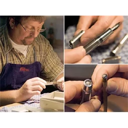 Töltőtoll Graf von Faber-Castell 2007 Év tolla megkövesedett fa (fossilized wood) petrifikált fa platina csillogással