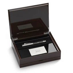 Töltőtoll Graf von Faber-Castell 2007 Év tolla megkövesedett fa (fossilized wood) petrifikált fa platina csillogással