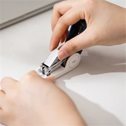 Tűzőgép MINI 24/6, 26/6 - 15 lap, zöld