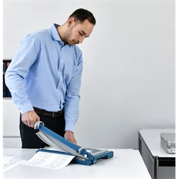 Vágógép karos A/4 DAHLE 561 46cm 35 lap, asztal mérete (teljes méret): 440 mm x 265 mm