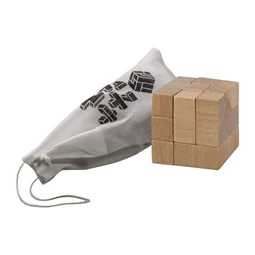 Fa 3D puzzle kocka játék egy zsinórral összeköthető pamut tasakban 4,5 x 4,5 x 4,5 cm